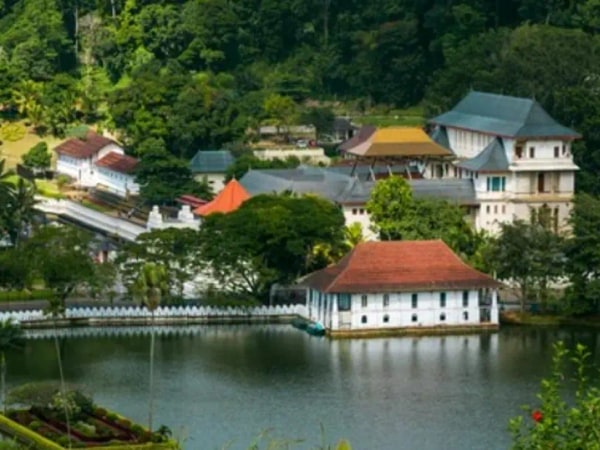 Temple of The Sacred Tooth Relic Entrance Ticket